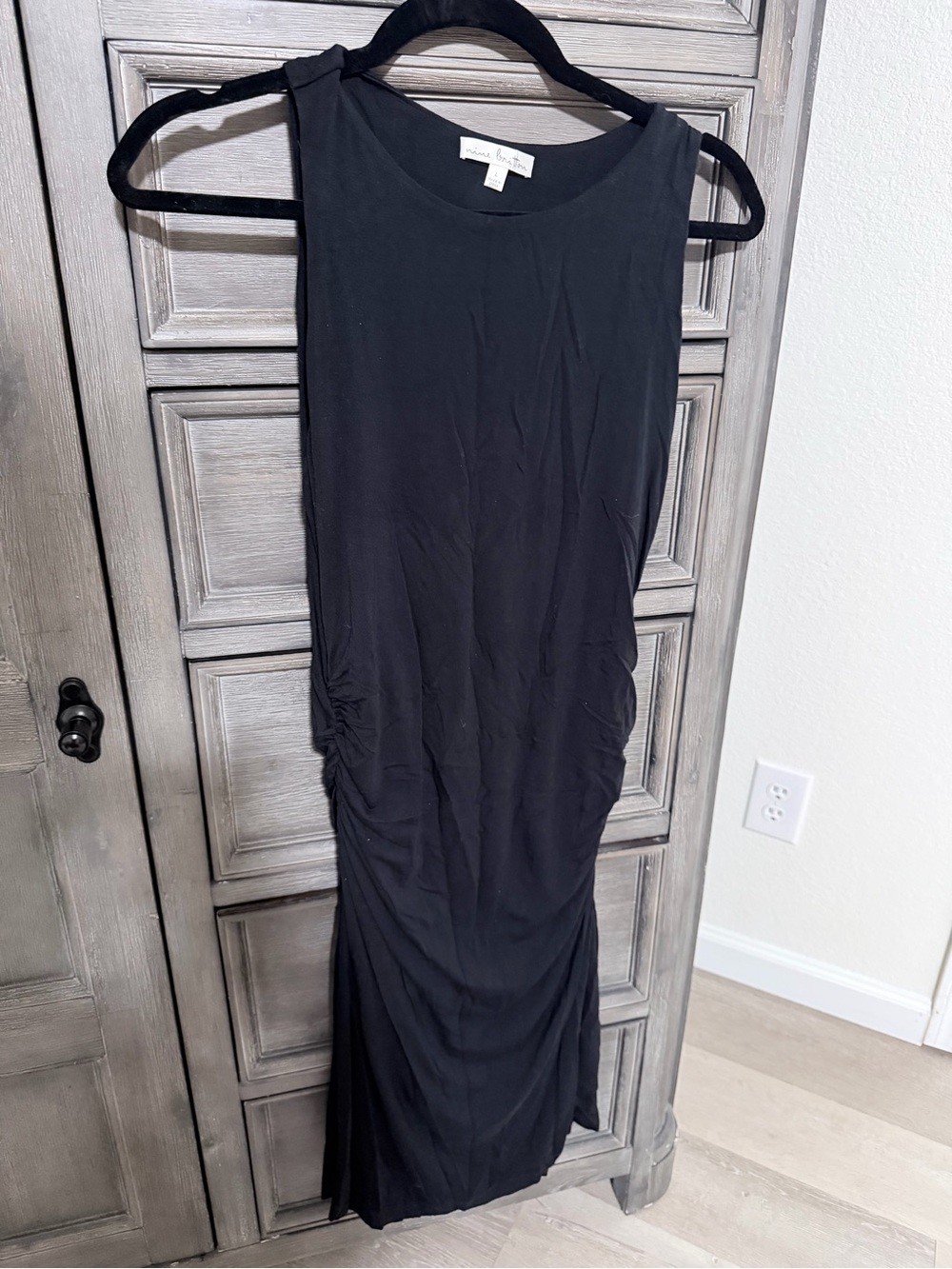 nine britton Black Sleeveless Ruched Maxi Dress